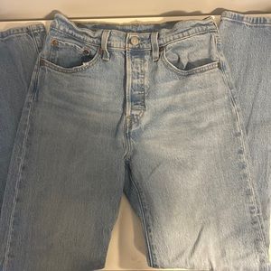 Levi 501s blue jeans in size 27, 30 long